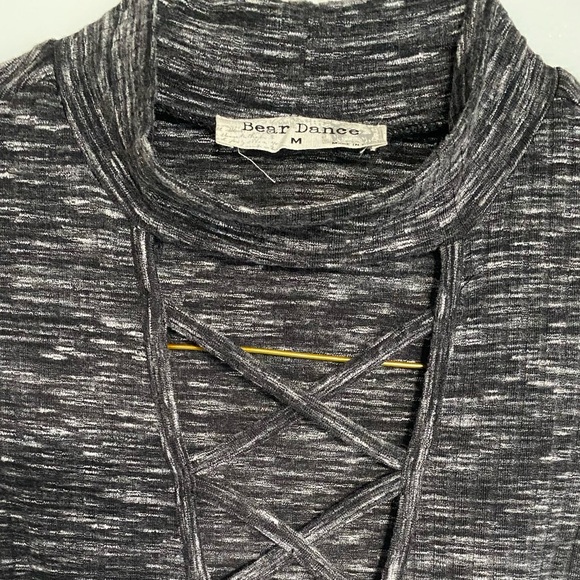 High neck, low cut with cross detail dress size M - Picture 3 of 4